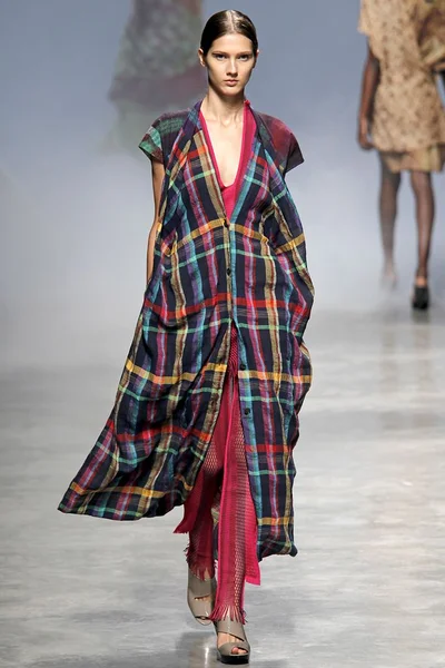 Look 29